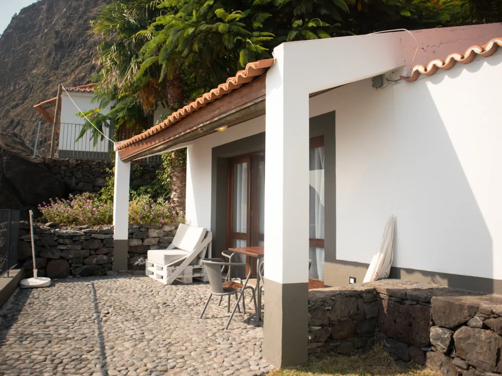 faja-dos-padres-alojamento-julias-house-exterior-1503