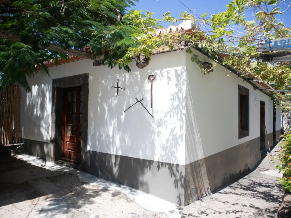 faja-dos-padres-alojamento-vine-house-exterior-07